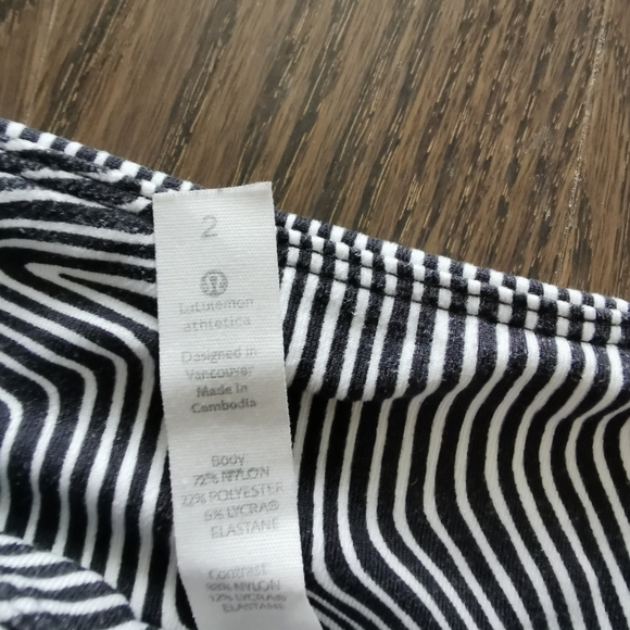 Lululemon leggings - Picture 3 of 3